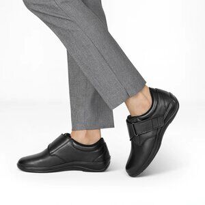 Orthofeet Acadia Women's 6M Black Leather Hook & Loop Comfort Walking Shoes